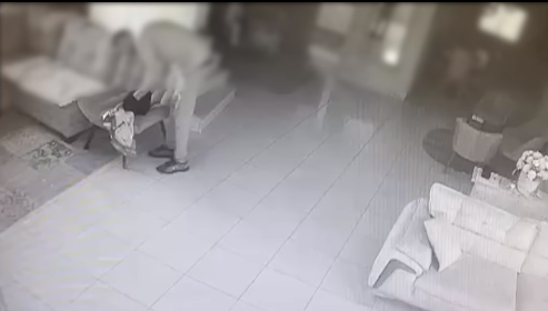 القبض على شاب من عرابة بعد اقتحامه منزلًا وسرقته